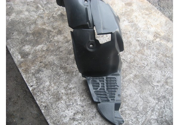 Підкрилок передній правий Renault Laguna II, 01-05, 8200447824